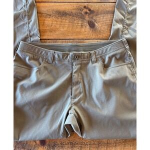 Under Armour Mens UA Storm Straight Leg Khaki Tan Pants Stretch Size 40x34